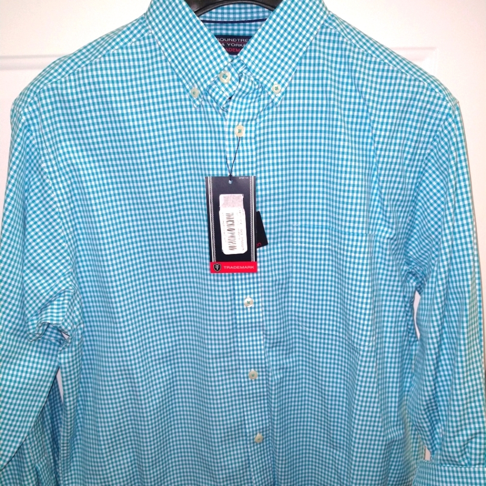Roundtree & Yorke Blue Checkered Casual Button Down Shirt